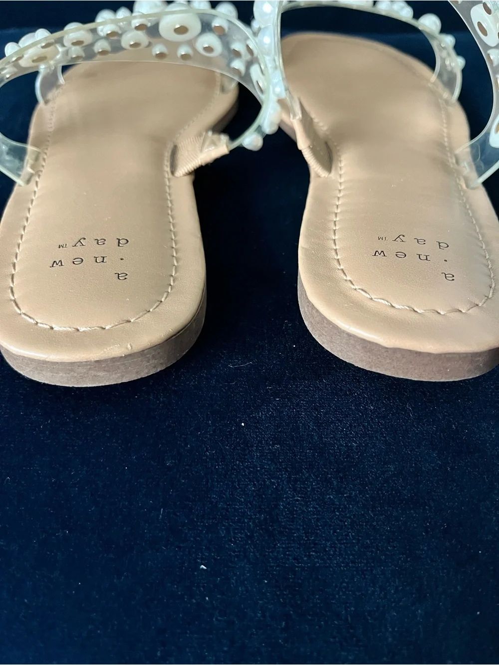 a . new day Pearl Sandals Sz 8 - Picture 3 of 7